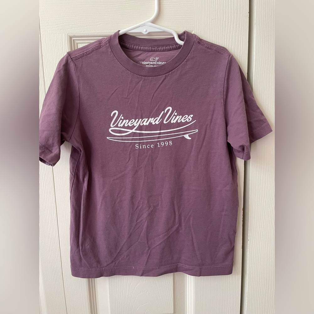 Girl size 5 Vineyard Vines t-shirt